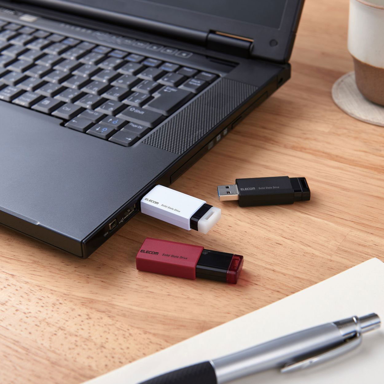 エレコム SSD 外付け ポータブル 500GB 小型 ノック式 ブラック ESD-EPK0500GBK(1個)