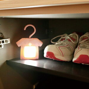 アンファンス 人感センサー付きクローゼットライト T-shirt ピンク EF-RL01PK EN FANCE