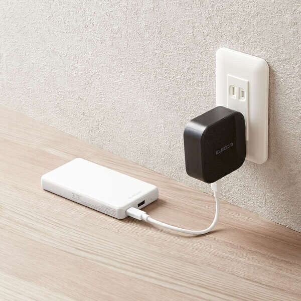 エレコム モバイルバッテリー 7000mAh PD 薄型 コンパクト ホワイト DE-C27-7000WH(1個)