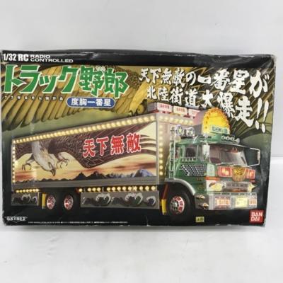 デコトラ　ドドンパ野郎　絶叫丸　プラモデル Amazon.co.jp: アオシマ 1 32 大型 デコトラ トラック