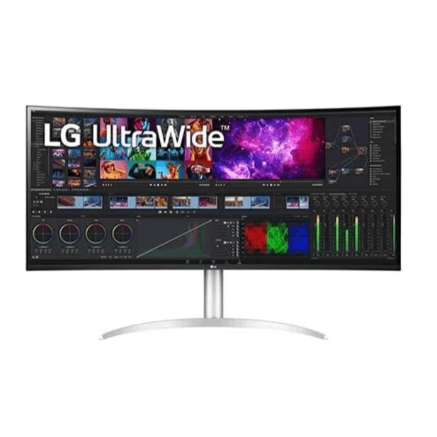 画面の位置を自在に調整できるアームスタンド採用 曲面型