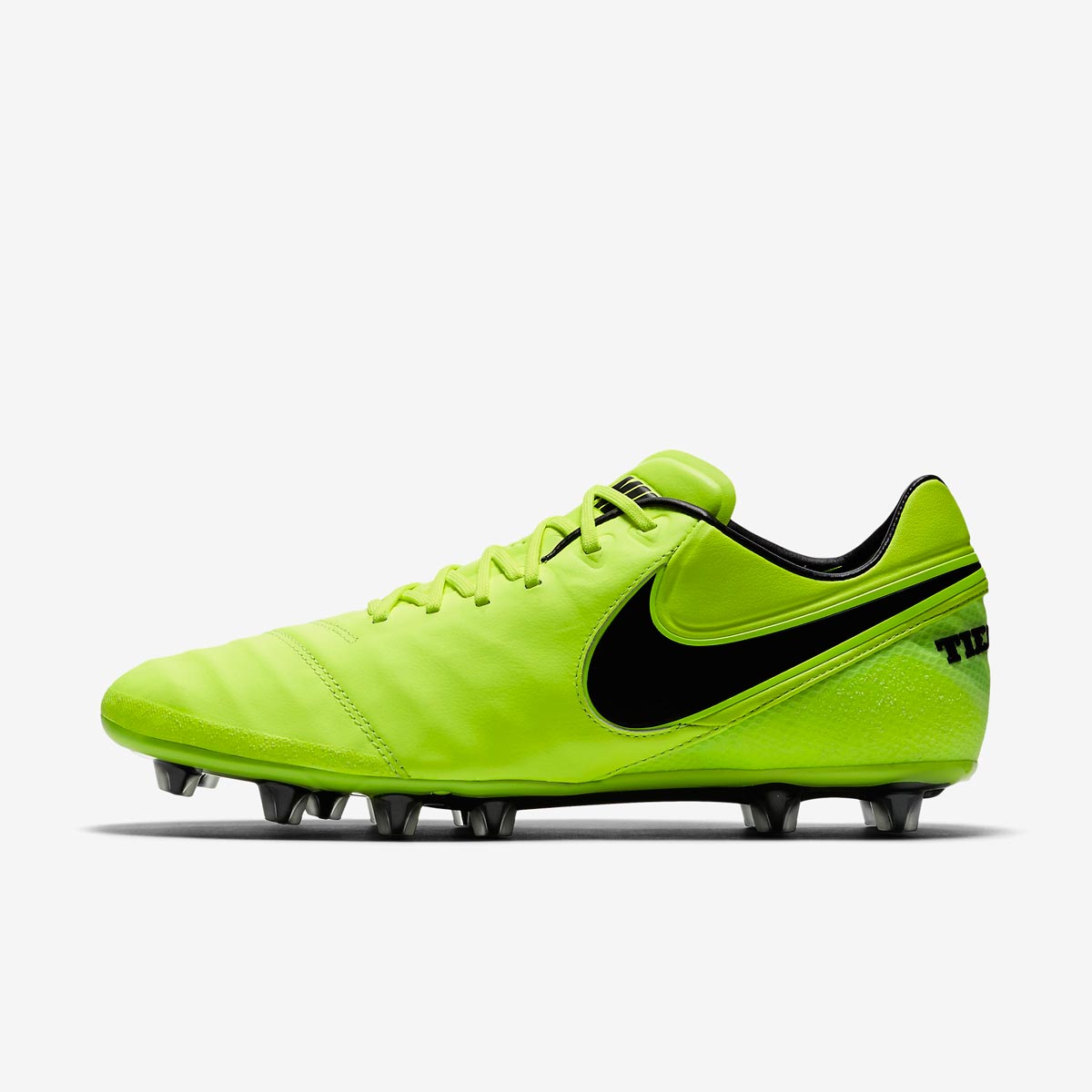 楽天市場】nike サッカースパイク ティエンポ レガシー ii hg e