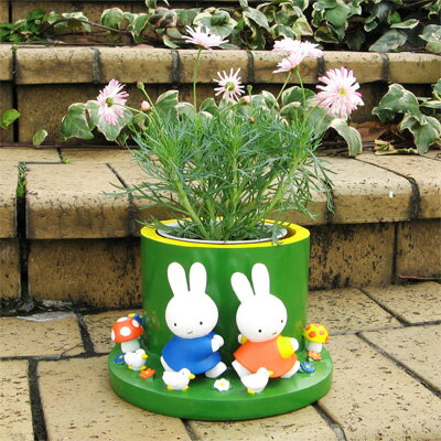 ミッフィー　ウォーターキーパー　加藤工芸　園芸　ガーデニング　陶器製 誕生70周年のミッフィーと神戸ウォーターフロント一帯でこの夏『KOBE