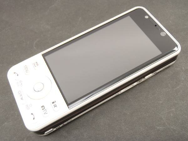 楽天市場】NTTドコモ FUJITSU らくらくホン F-01M ホワイト | 価格比較