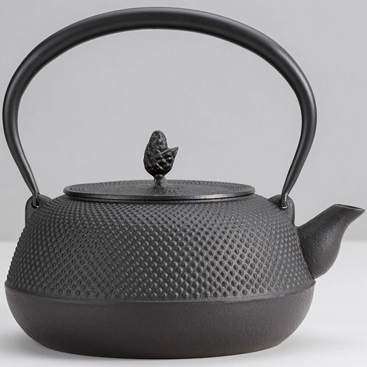 楽天市場】岩鋳 岩鋳 Iwachu 鉄瓶 ケトルバウム 黒焼付 1.1L IH対応