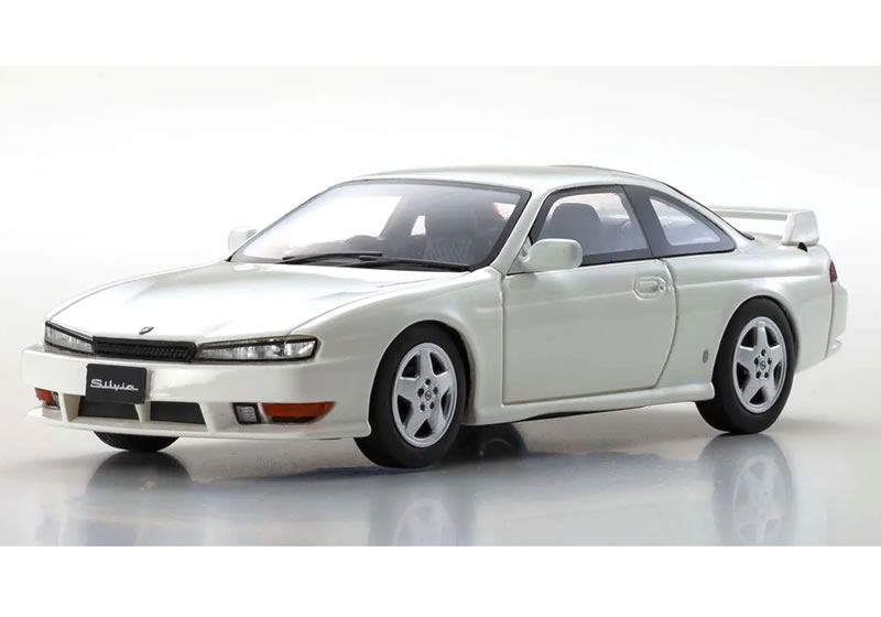 京商 SAMURA 1/18日産シルビアK'sグリーンS13 Amazon | samurai 1/18 日産 シルビア K's (S13) グリーン 完成