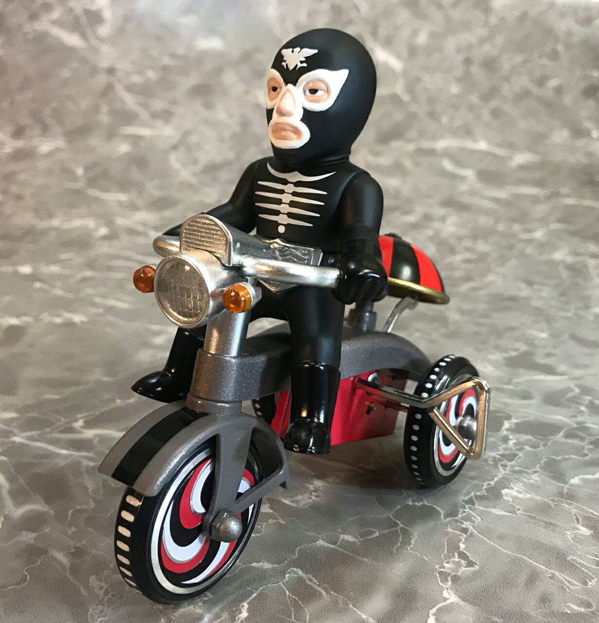 楽天市場】メディコム・トイ ショッカー戦闘員 黒 ベレー帽 ワンフェス