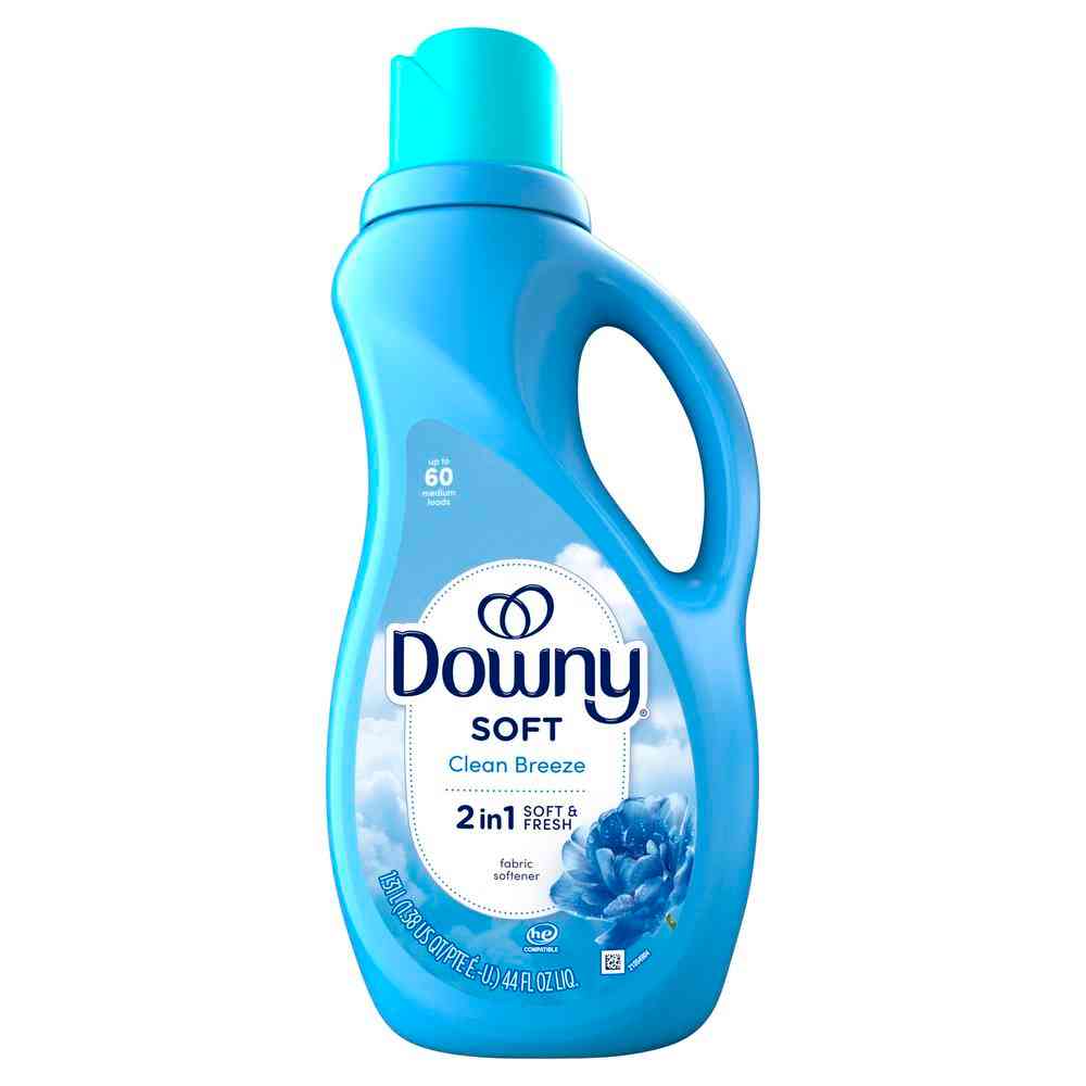 ウルトラダウニー クリーンブリーズ 1.31L 衣類用柔軟剤 ダウニー 洗濯柔軟剤 downy 液体柔軟剤 本体 柔軟仕上げ剤 濃縮タイプ 香り長続き