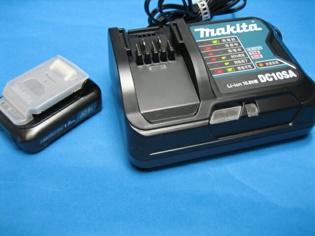 makita 充電式クリーナー  CL108FDSHW