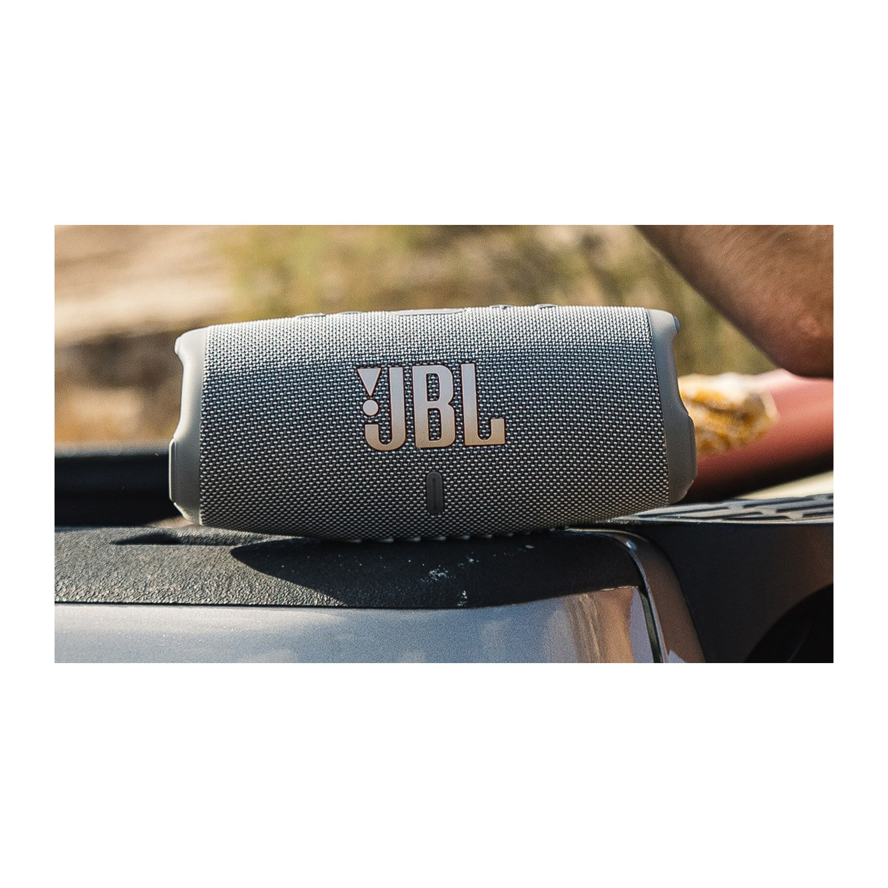 JBL CHARGE 5 モバイルバッテリー機能付きポータブル防水スピーカー GREY