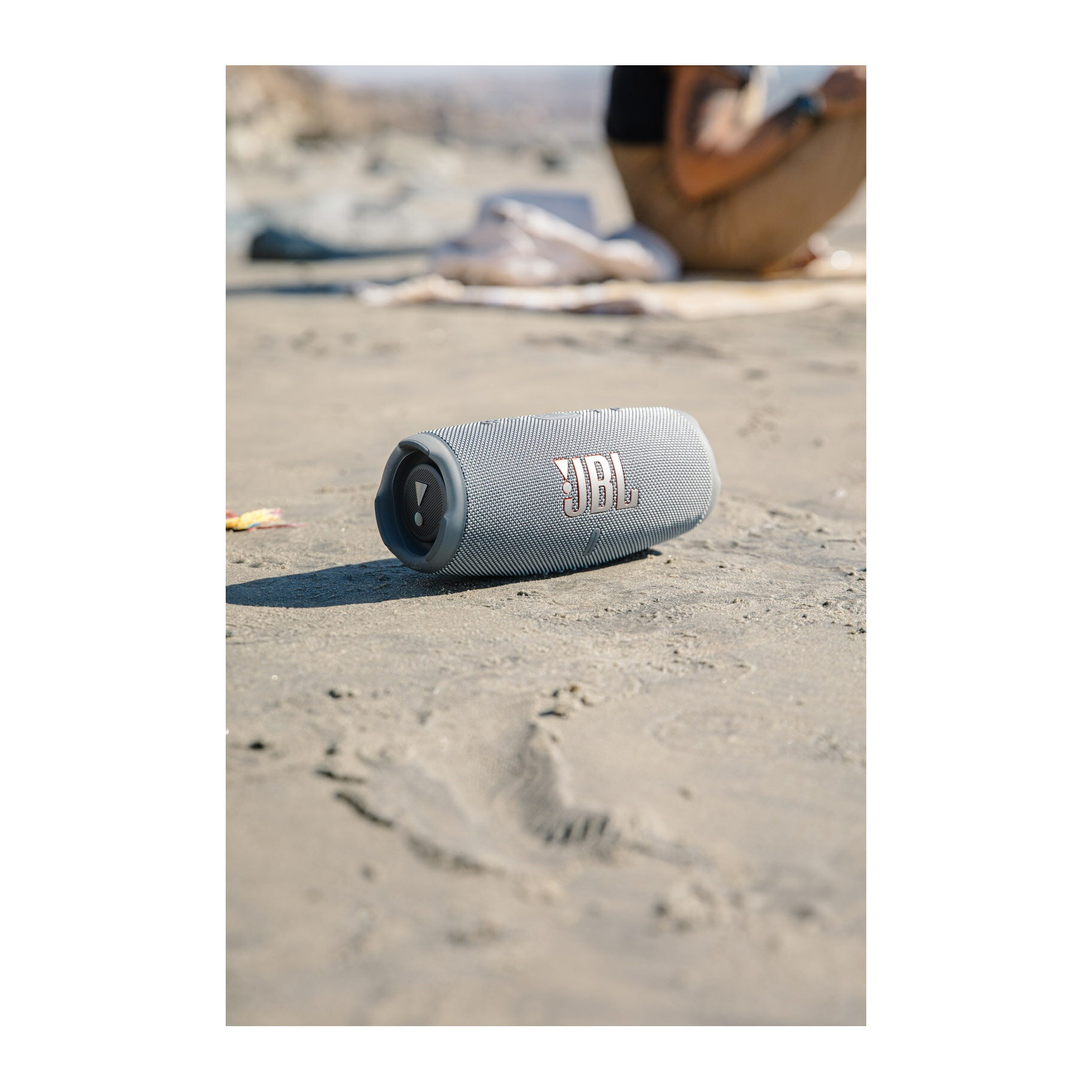 JBL CHARGE 5 モバイルバッテリー機能付きポータブル防水スピーカー GREY