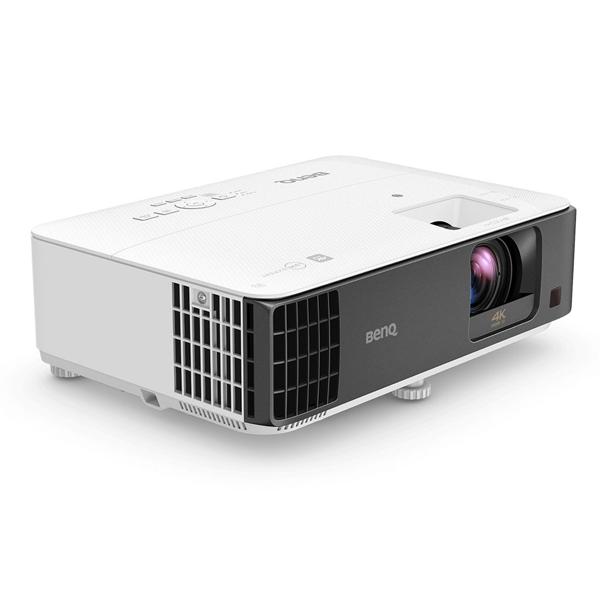 【極美品】BenQ 4Kゲーミングプロジェクター tk700sti ベンキュー BenQ 4K ゲーミングプロジェクター プロジェクター