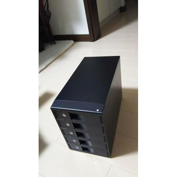 楽天市場】センチュリー センチュリー HDDケース 裸族の集合住宅5Bay
