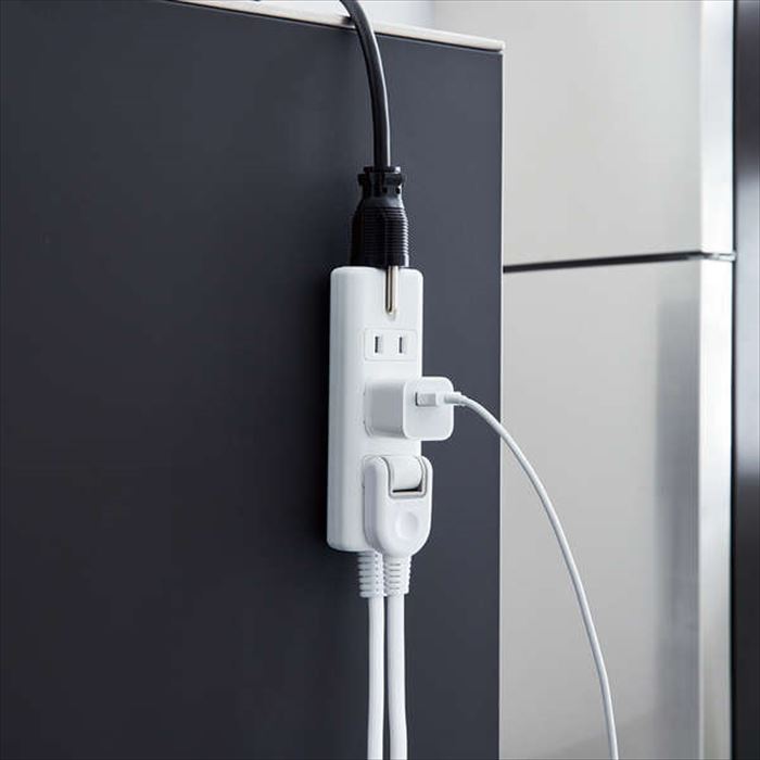 ELECOM 電源タップ 雷ガード 強力磁石付 4個口 T-KM01-2430WH