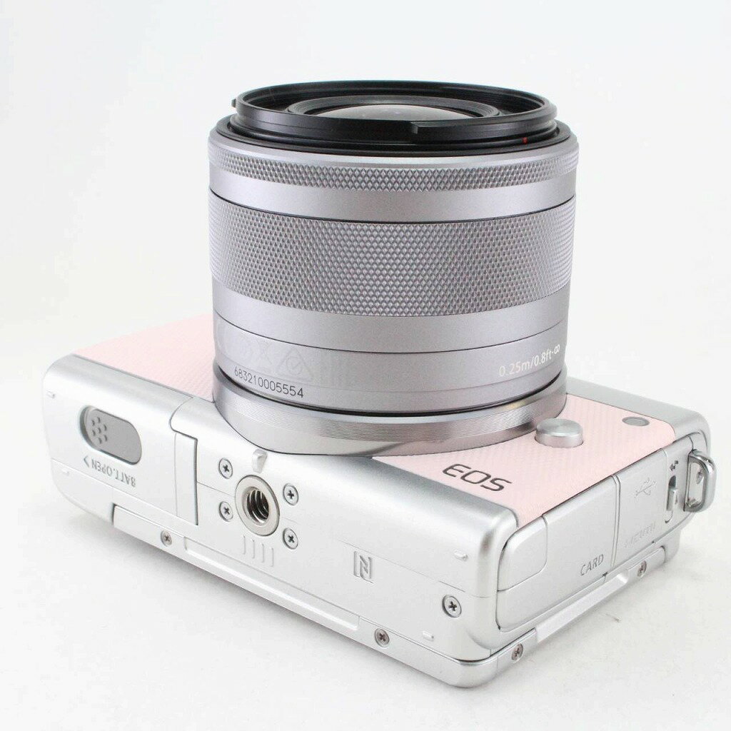 ☆超高画質！おしゃれホワイト♪Wi-Fi機能搭載☆キャノン EOS M100☆