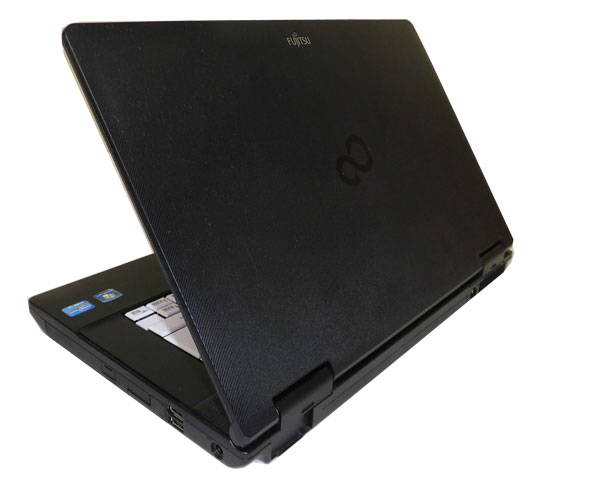Windowsノート本体 LIFEBOOK A572/E FMVNA6HE SSD 512GB 富士通 LIFEBOOK A572/E ［FMVNA6HE］ 2012年7月発表モデル