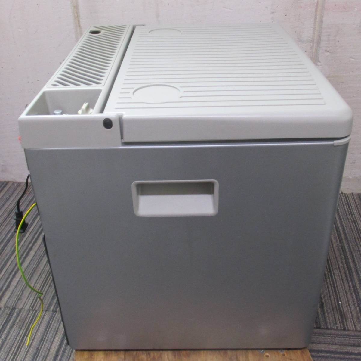 【楽天市場】Dometic 冷蔵庫 RC1602EGC | 価格比較 - 商品価格ナビ