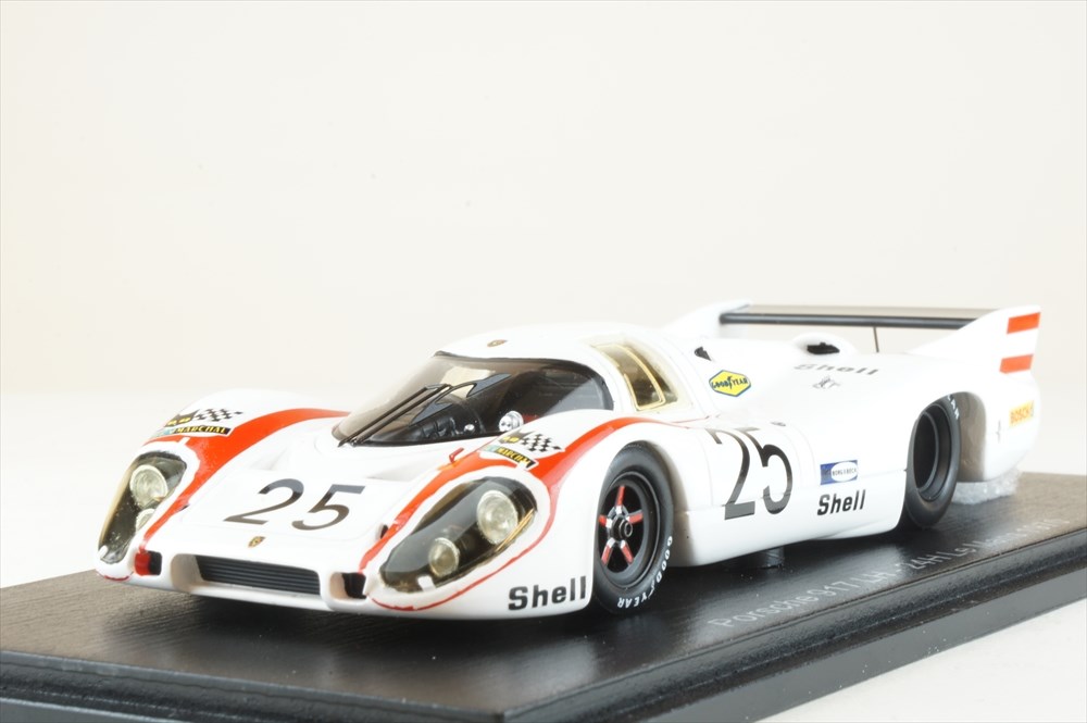 PORSCHE in Le Mans ※ドイツ製写真集 Minichamps 1:12 Porsche 911 (930) Turbo 築 1977 ピンク
