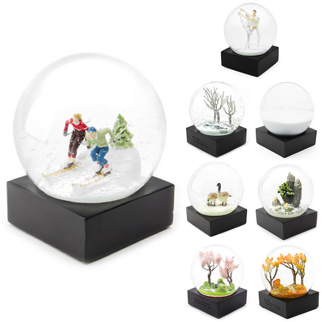 楽天市場 スノーグローブ 雪 置物 Deer In The Woods Cool Snow Globe By Coolsnowglobes 価格比較 商品価格ナビ